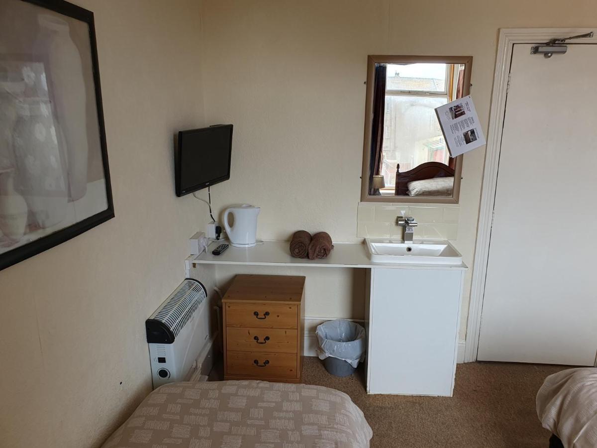 Foxhall Village 2*