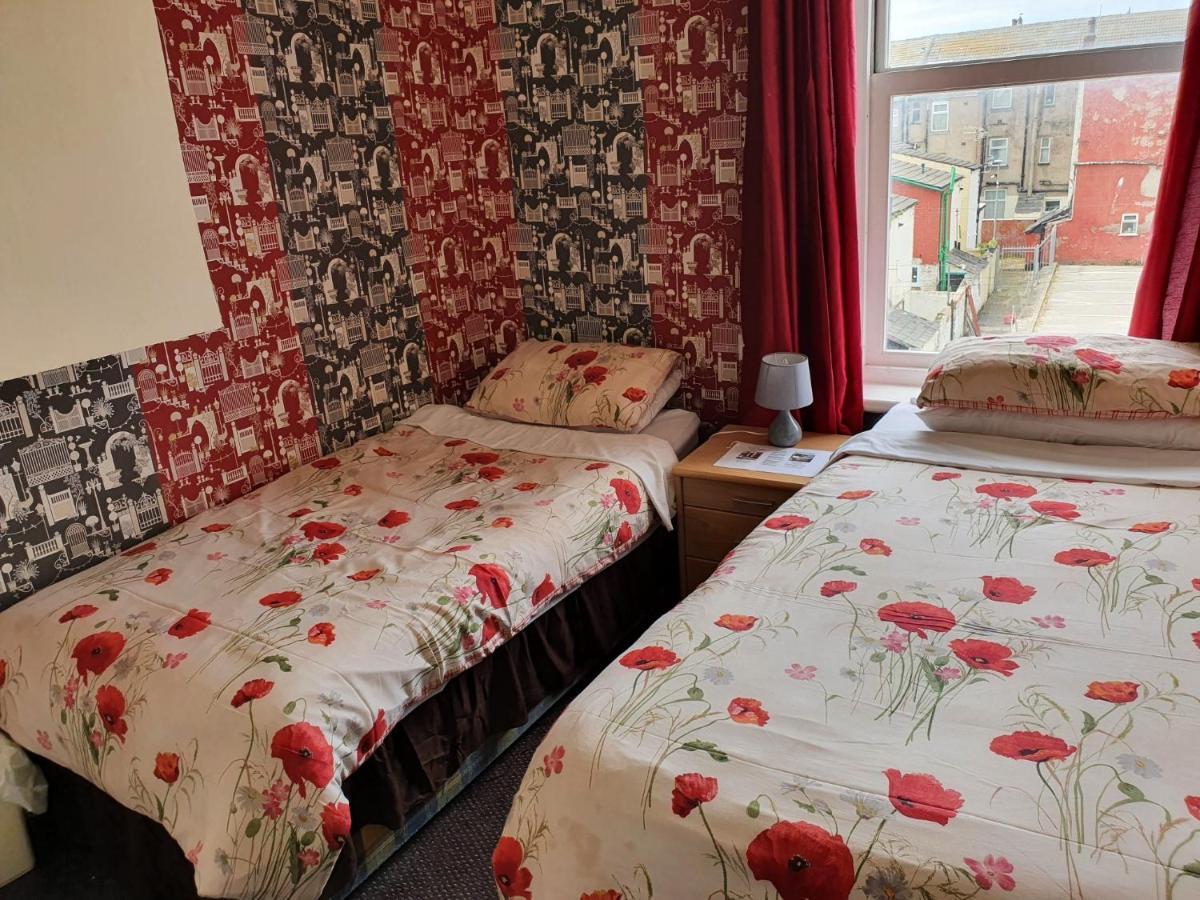 Foxhall Village 2*