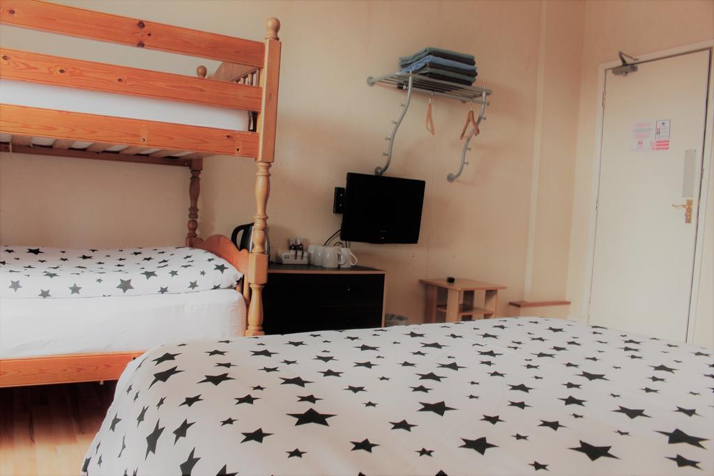 Foxhall Village 2*