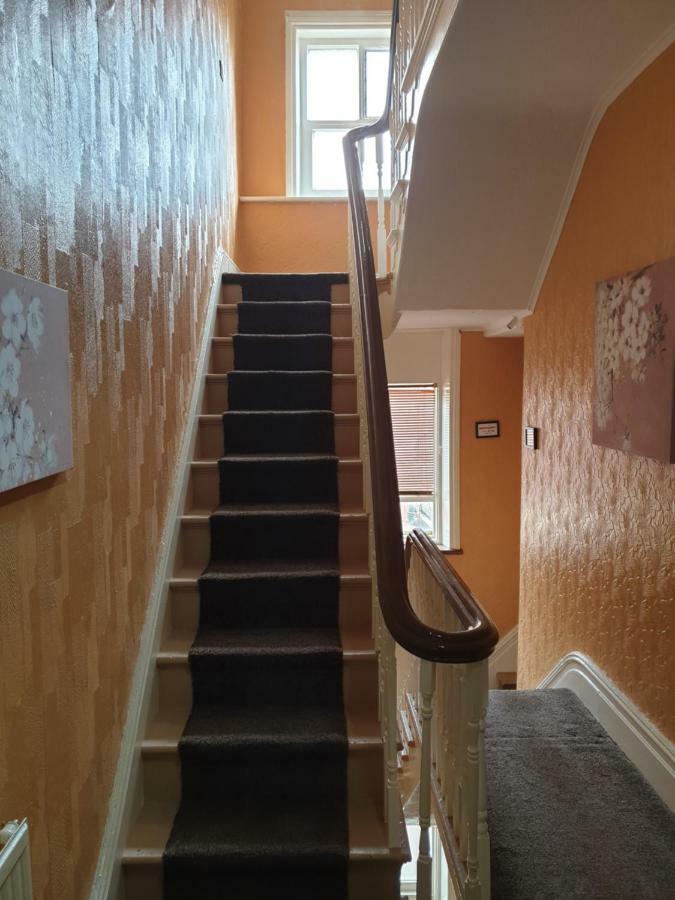 Guest house Foxhall Village 2*