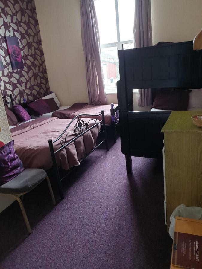 Foxhall Village Guest house 2*